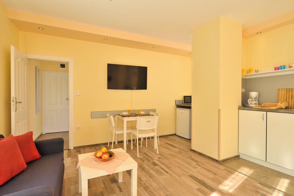 Central Studio #3 Burgas Exterior photo